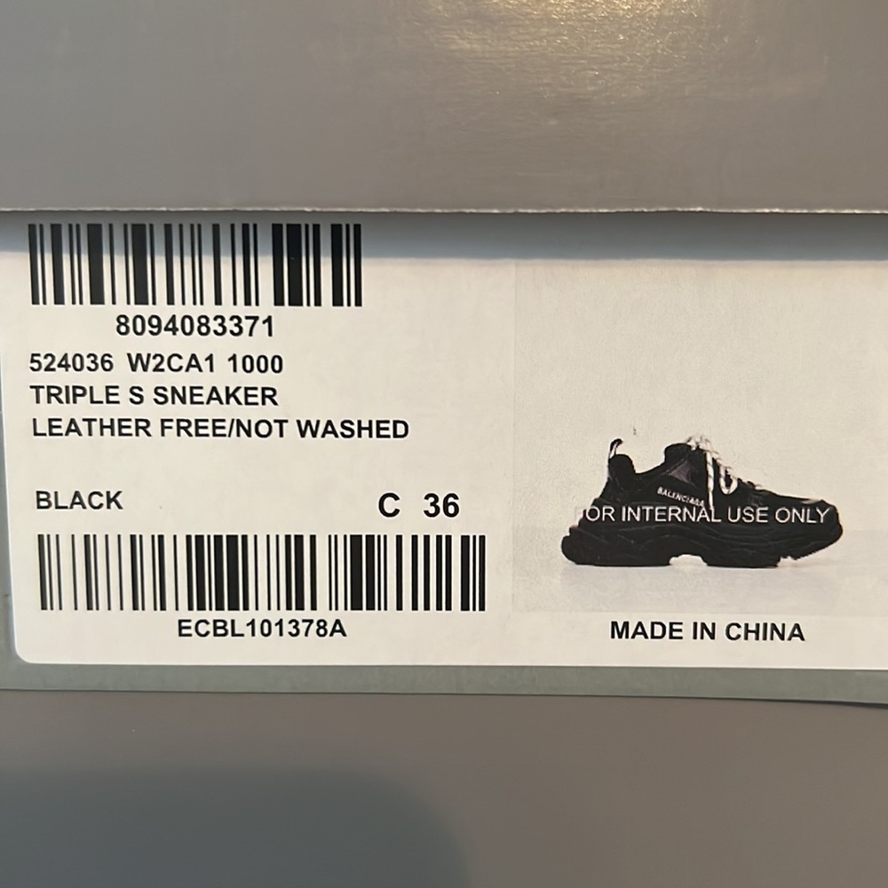Balenciaga Triple S Sneaker - Picture 4 of 4
